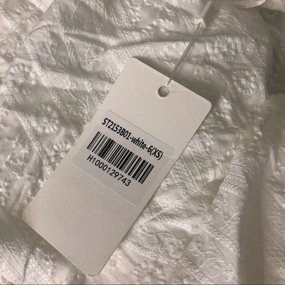 Mini white dress - Picture 5 of 5